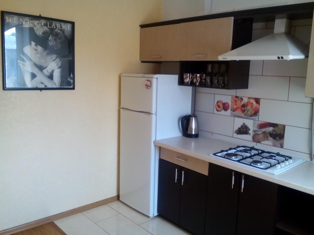 Залізнична 49 "Хочу Цю!" Apartamento Ivano-Frankivsk Quarto foto